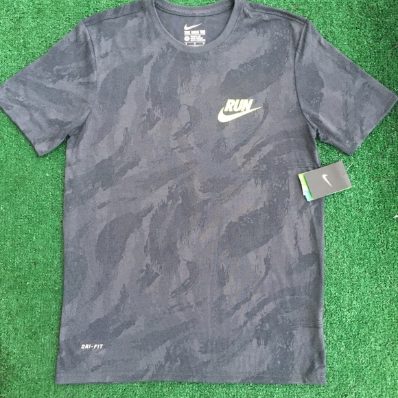 Men's Nike tee Dri fit stay cool - Picture 1 of 4